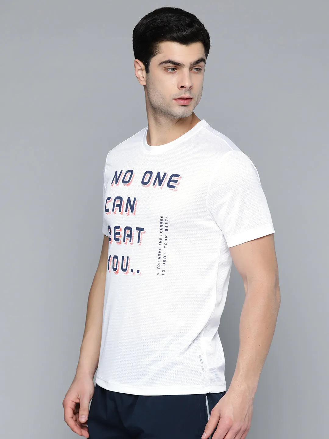 Alcis Men White Navy Blue Typography Printed T-shirt