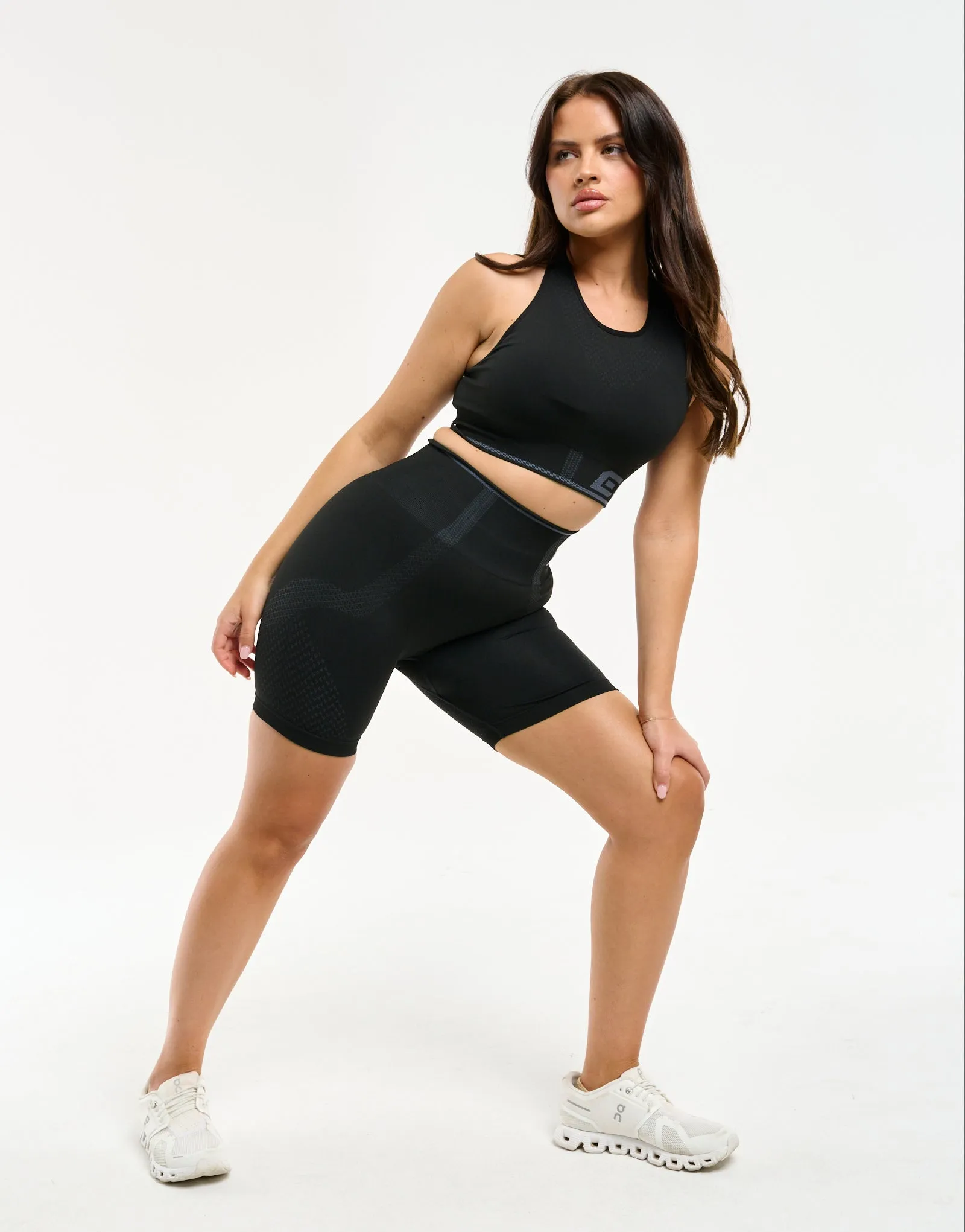 Arise Seamless Return Bike Shorts - Black