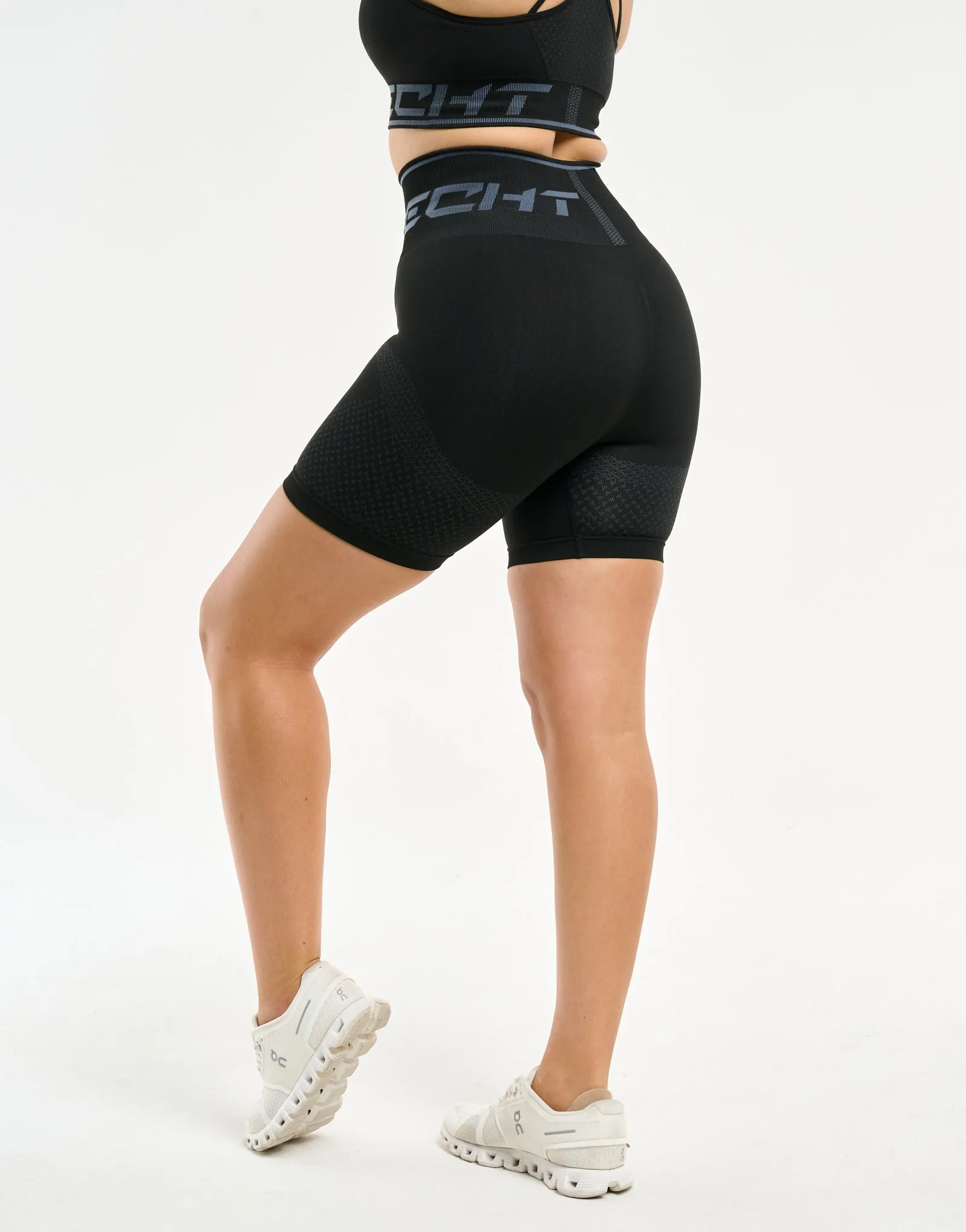 Arise Seamless Return Bike Shorts - Black