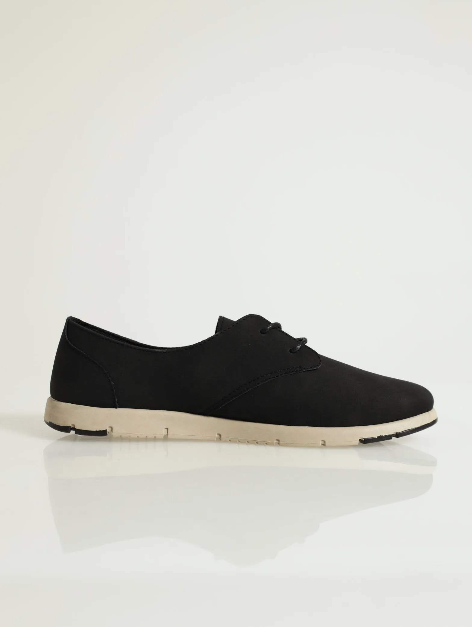 Casual Lace Up Sneaker - Black
