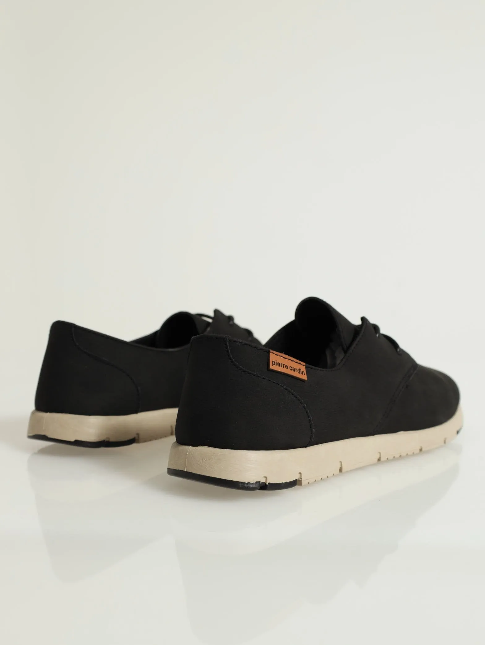 Casual Lace Up Sneaker - Black