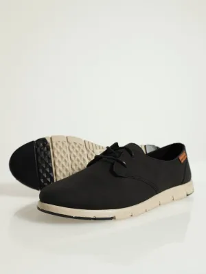 Casual Lace Up Sneaker - Black