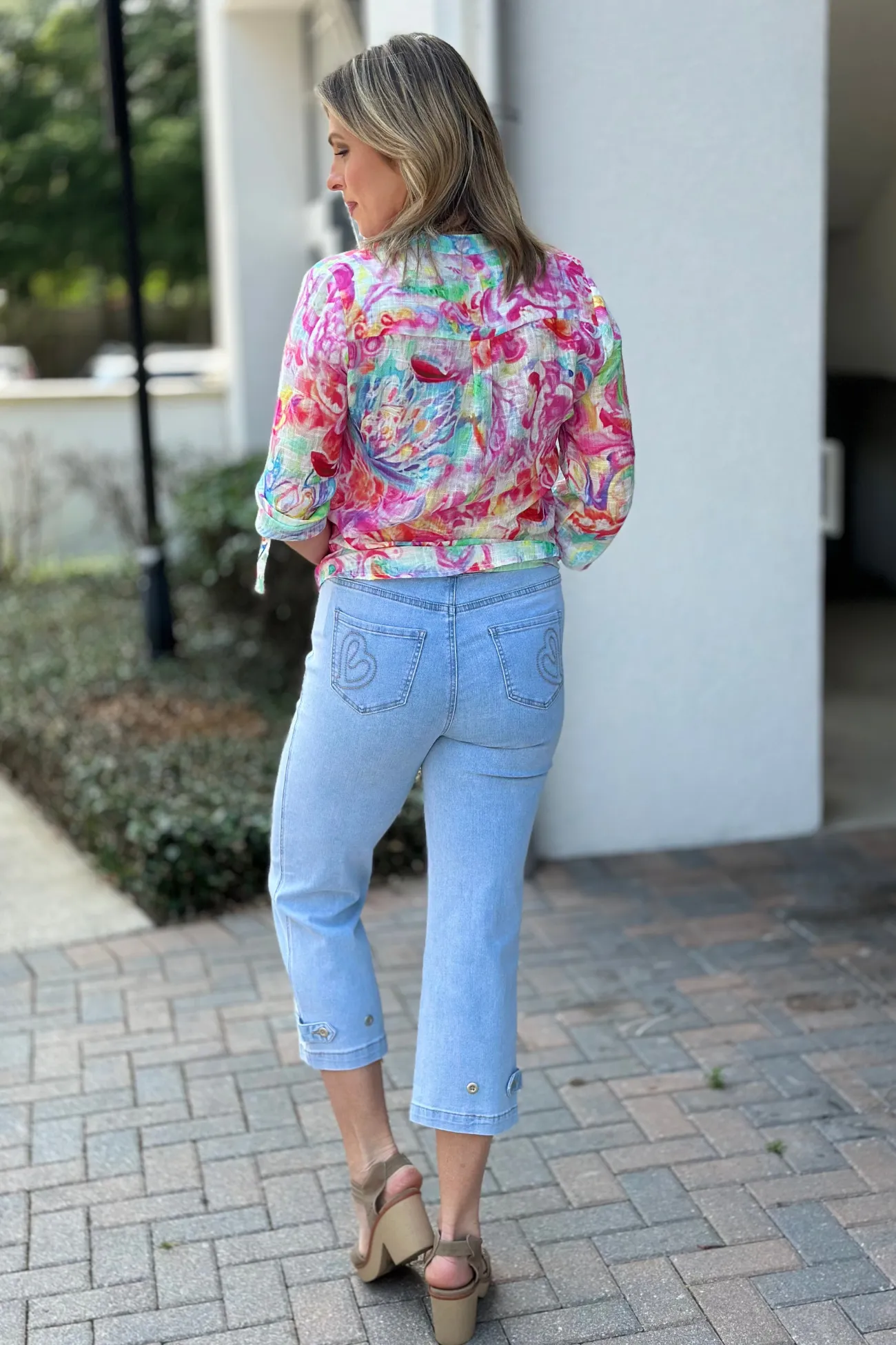 Charlie B Cropped Pull-On Jeans with Hem Tab - Bleach Blue