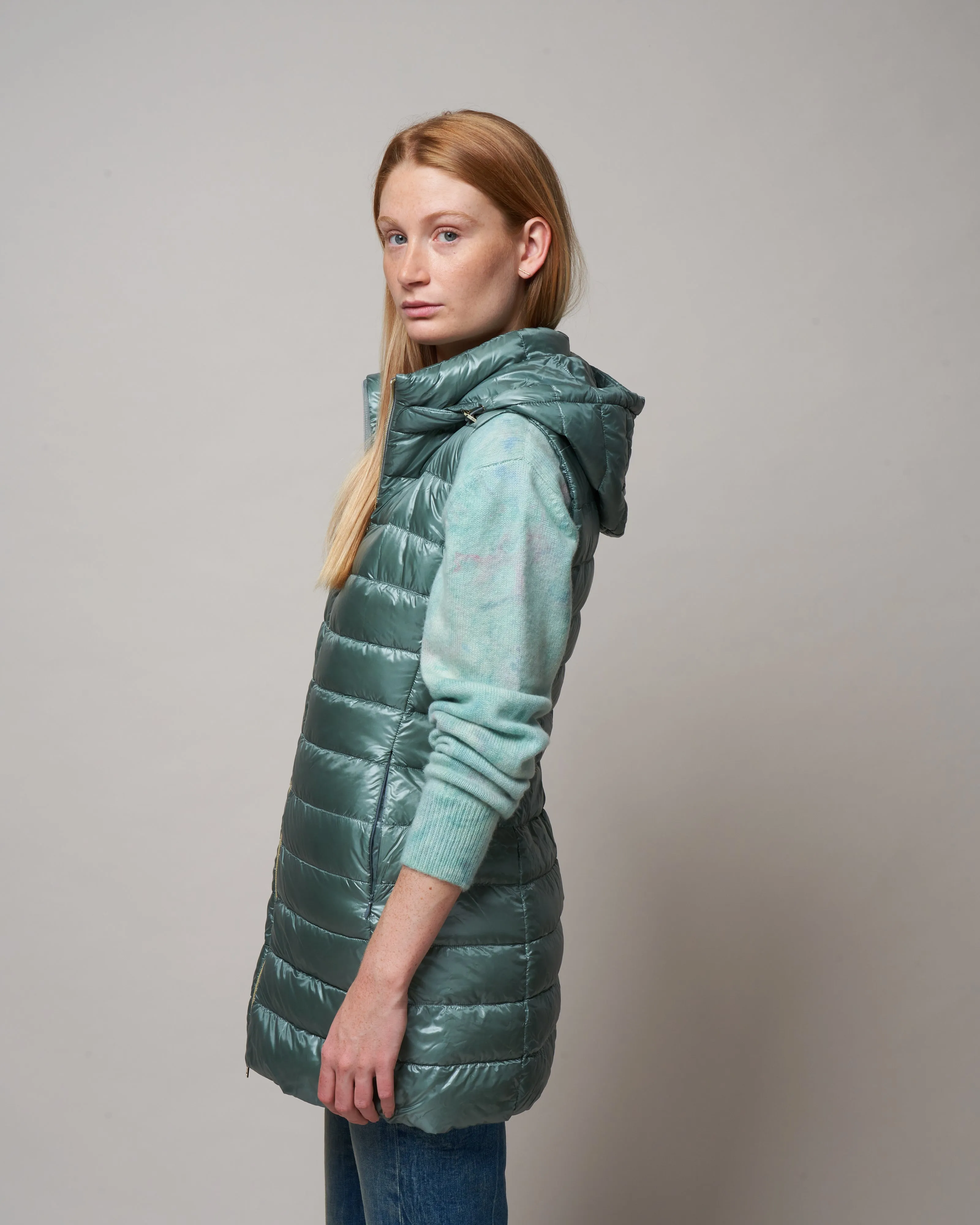 iconico serena long vest w/ removable hood - lattementa