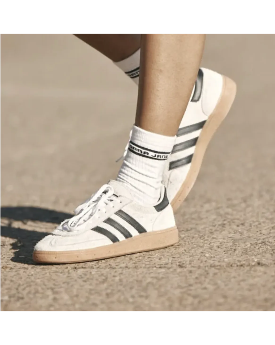 Lorna Jane Sporty Crew Sock - White/Black