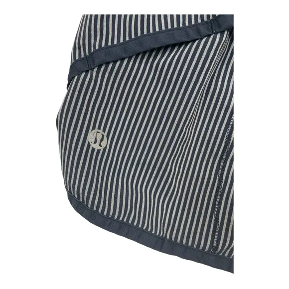 Lululemon Speed Shorts Blue Wagon Stripe Inkwell, Size 6