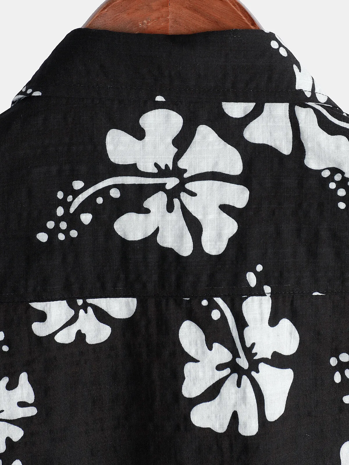 Men's Black Floral Short Sleeve Button Up Beach Tropical Hawaiian Shirt