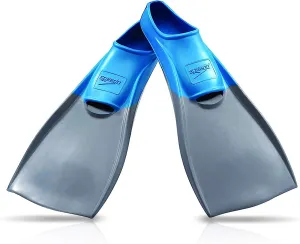 New Speedo Rubber Swim Fins Fits Men shoe size 7-8. women 8-9