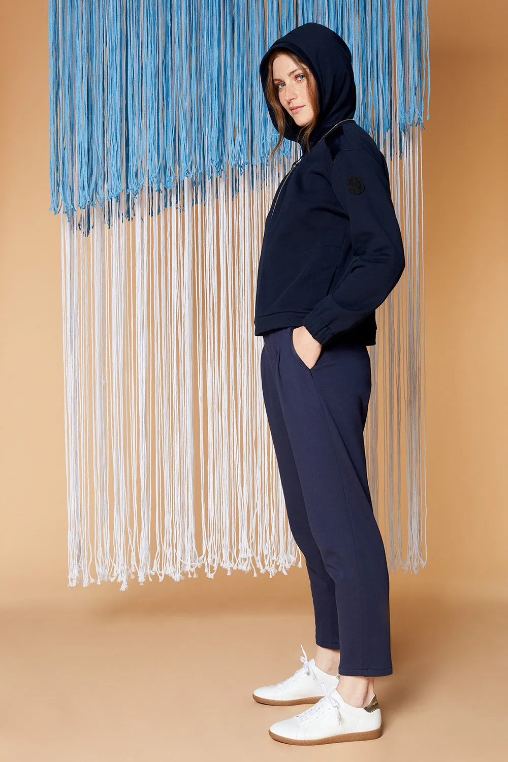 PIERA - Pantalon slouchy marine 7/8ème en maille