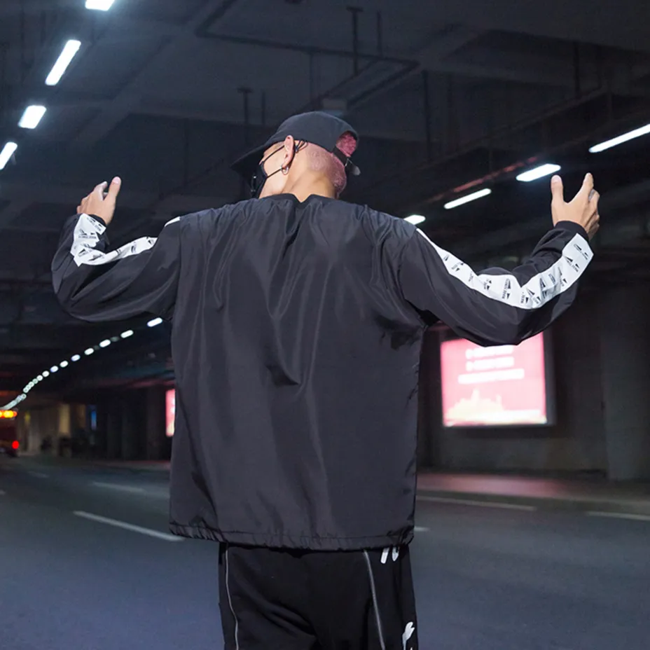 "TOMEYE" Sweat-shirt Crewneck Noir Streetwear - URB1™