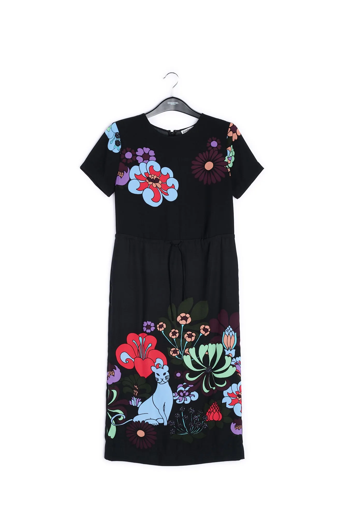 Short sleeved dress