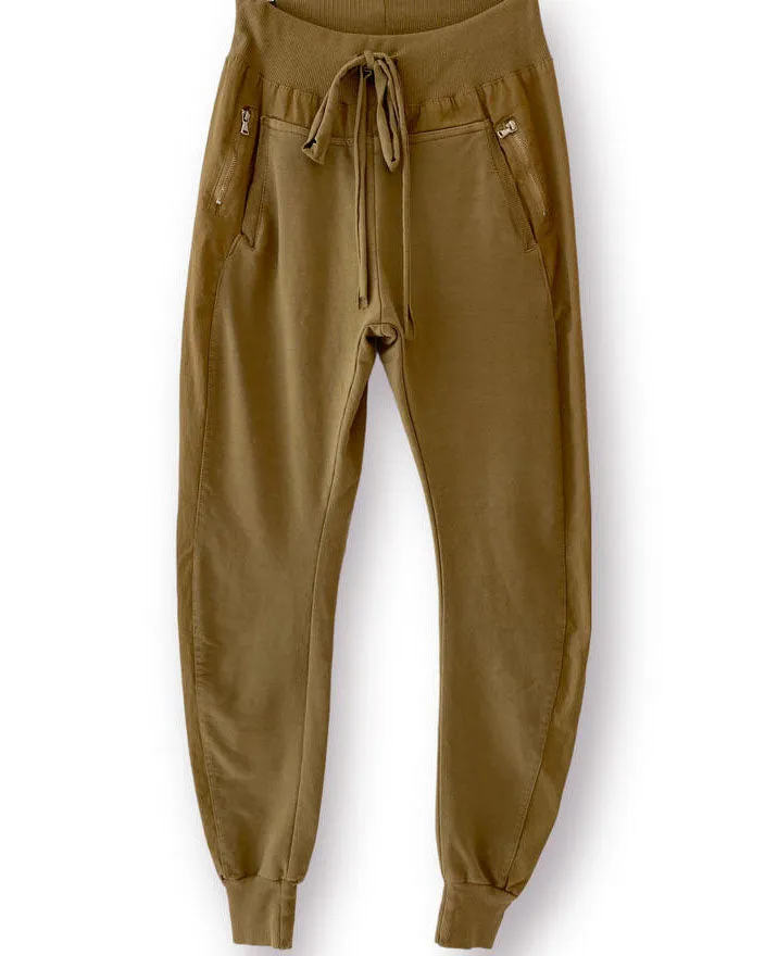 Suzy D Ultimate Jogger - Camel