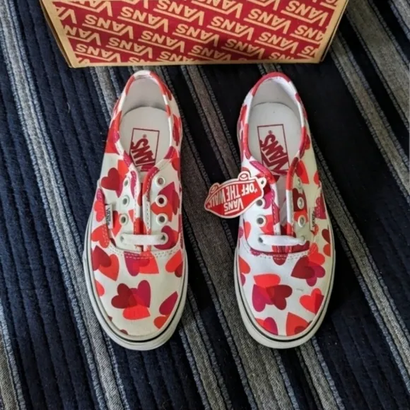 Vans Authentic Valentine Hearts Girls 3.5 Youth VNOA348A40Q Red and White 022025