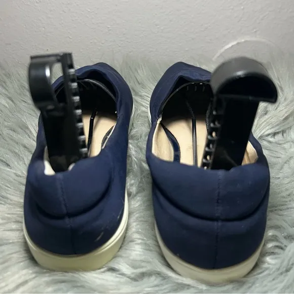 Vince Satin Pointed Toe Slip On Sneaker Navy Blue Navy Slip-On Sneakers Sz 8.5